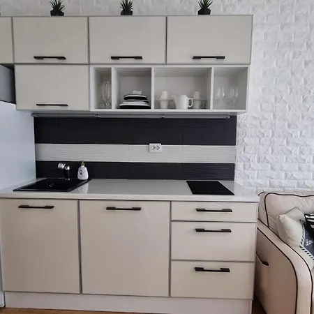 апарамент за гости романс марин 阳光海滩